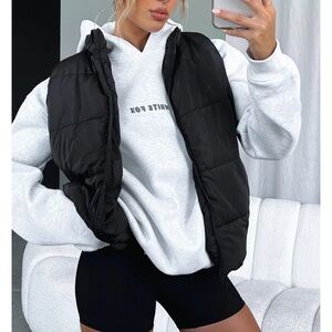 Outside The Lines Puffer Vest Black white fox